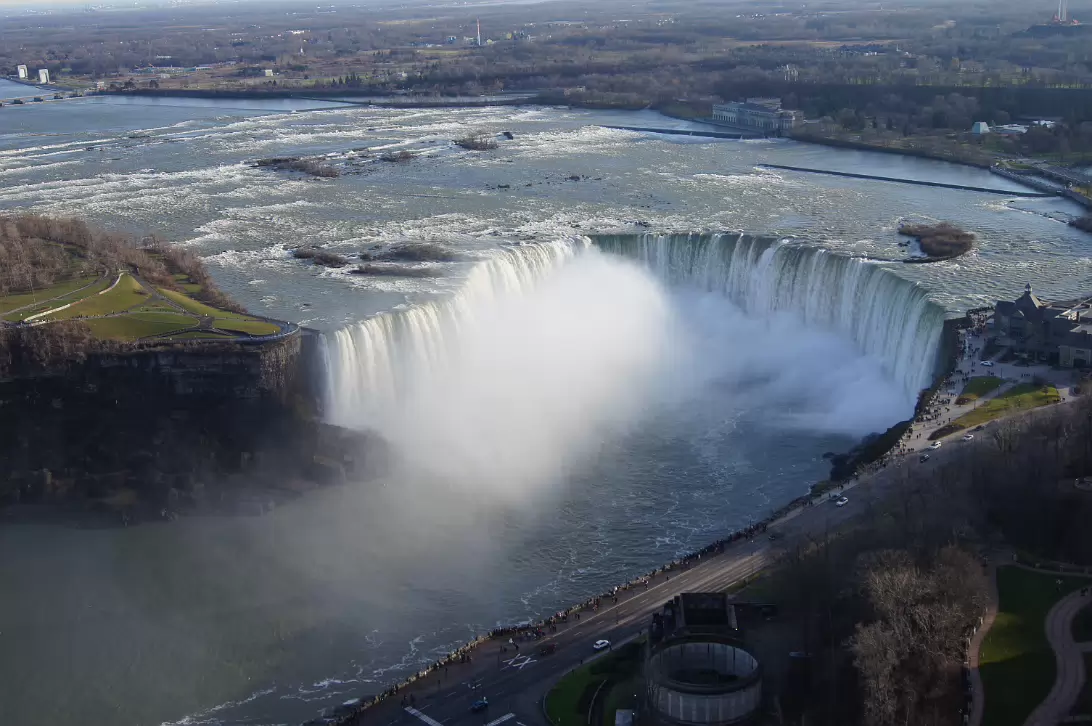 Niagara_Falls_2014-009