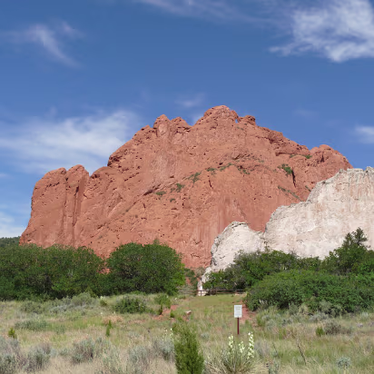 Colorado-038 Red and gray are different types of rock, but so close together.