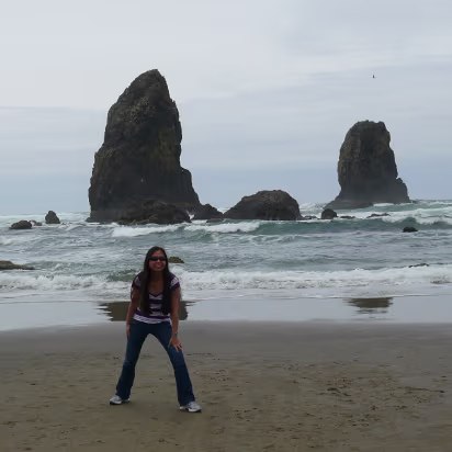 Ocean-019 Watch for waves Hanhan!