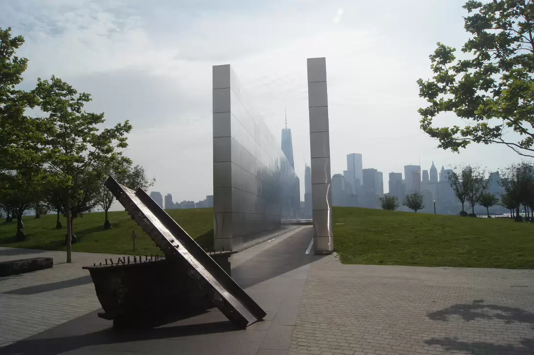 Statue_of_Liberty-001